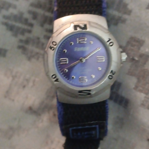 Surge Fast Wrap Sport Watch - Picture 2 of 9